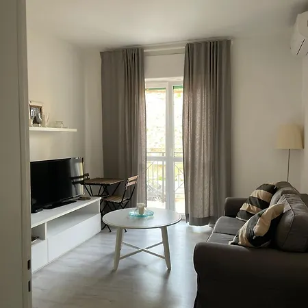 A Due Passi Dal Mare Apartament *